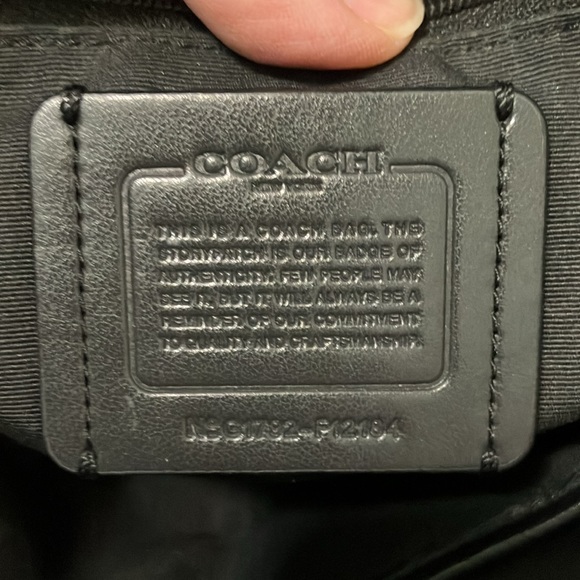 Coach Leather Tote Bag Mint Condition New Price! - Picture 13 of 13